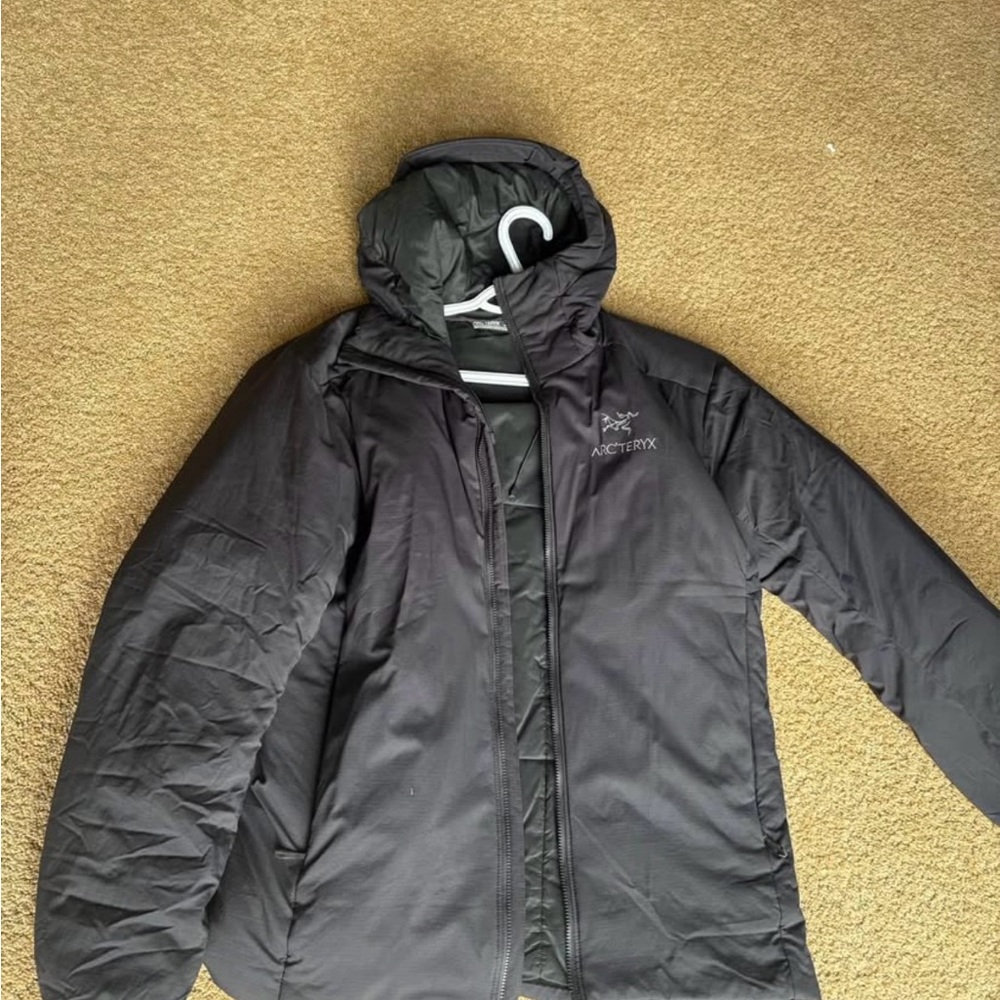 Arc'teryx Men's Dark Gray Puffer Jacket